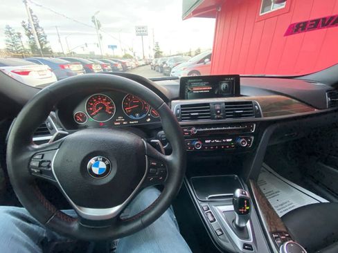 Used 2017 BMW 330e w/ Driver Assistance Package RWD image 11