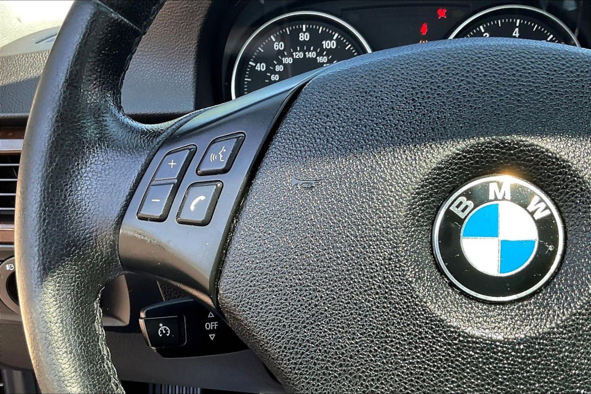 Used 2011 BMW 328i Sedan RWD image 10