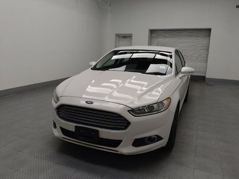 Used 2016 Ford Fusion SE w/ Equipment Group 202A FWD image 15