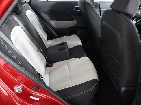 Certified 2023 Hyundai Venue SEL w/ Cargo Package image 21