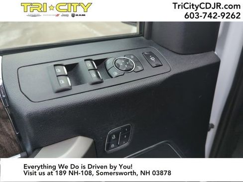 Used 2017 Ford F250 Lariat w/ Lariat Ultimate Package image 17