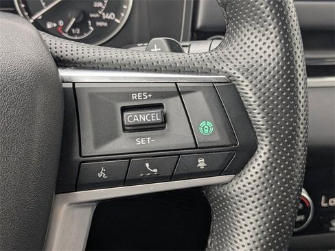 Used 2025 Mitsubishi Outlander SE image 28