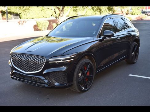 Used 2022 Genesis GV70 3.5T Sport w/ Sport Prestige Package image 3