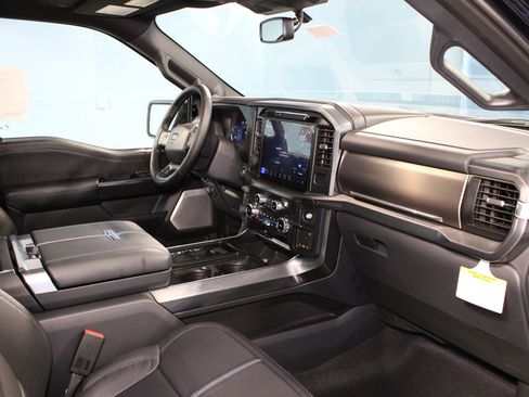 New 2025 Ford F150 Platinum w/ Equipment Group 702A High image 24