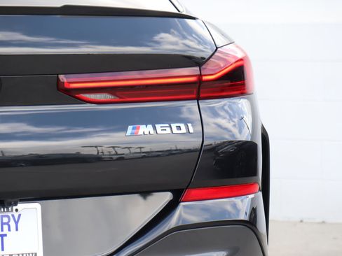 Certified 2025 BMW X6 M60i w/ Executive Package image 7