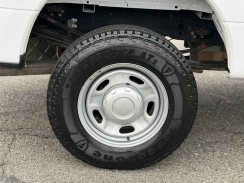 Used 2019 Ford F350 XL w/ Snow Plow Prep Package image 12