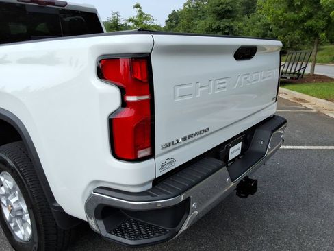 Certified 2025 Chevrolet Silverado 2500 LTZ w/ LTZ Plus Package AWD/4WD image 14