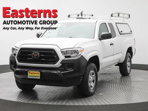 Used 2020 Toyota Tacoma SR RWD image 1