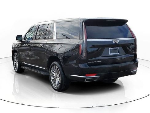 Used 2021 Cadillac Escalade ESV Premium Luxury image 4
