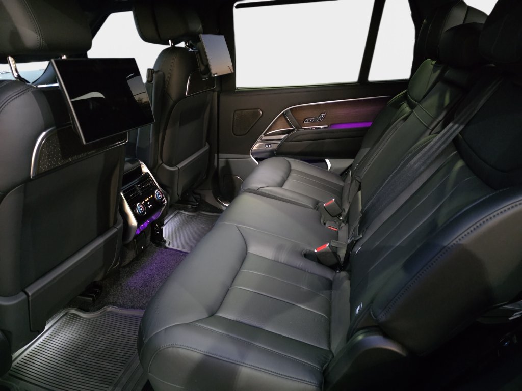 New 2026 Land Rover Range Rover Long Wheelbase Autobiography AWD/4WD image 11