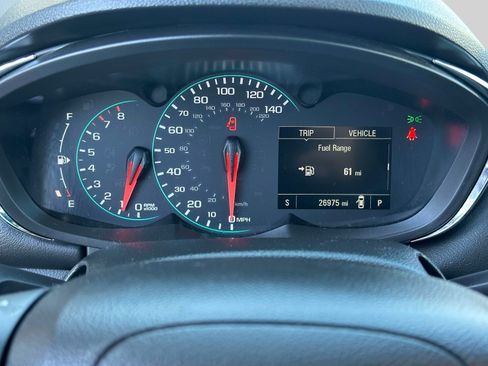 Used 2022 Chevrolet Trax LT w/ LT Convenience Package AWD/4WD image 26