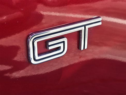 Used 2010 Ford Mustang GT image 11