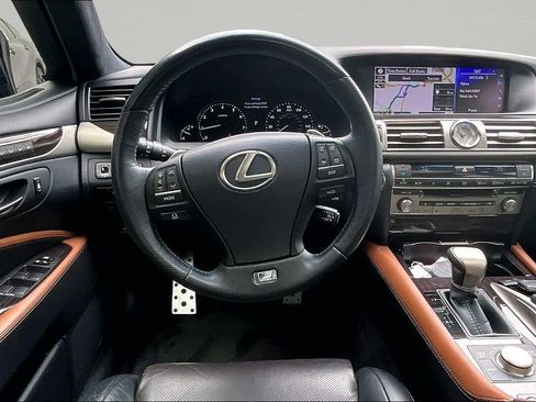 Used 2017 Lexus LS 460 w/ F Sport Midnight Edition RWD image 9