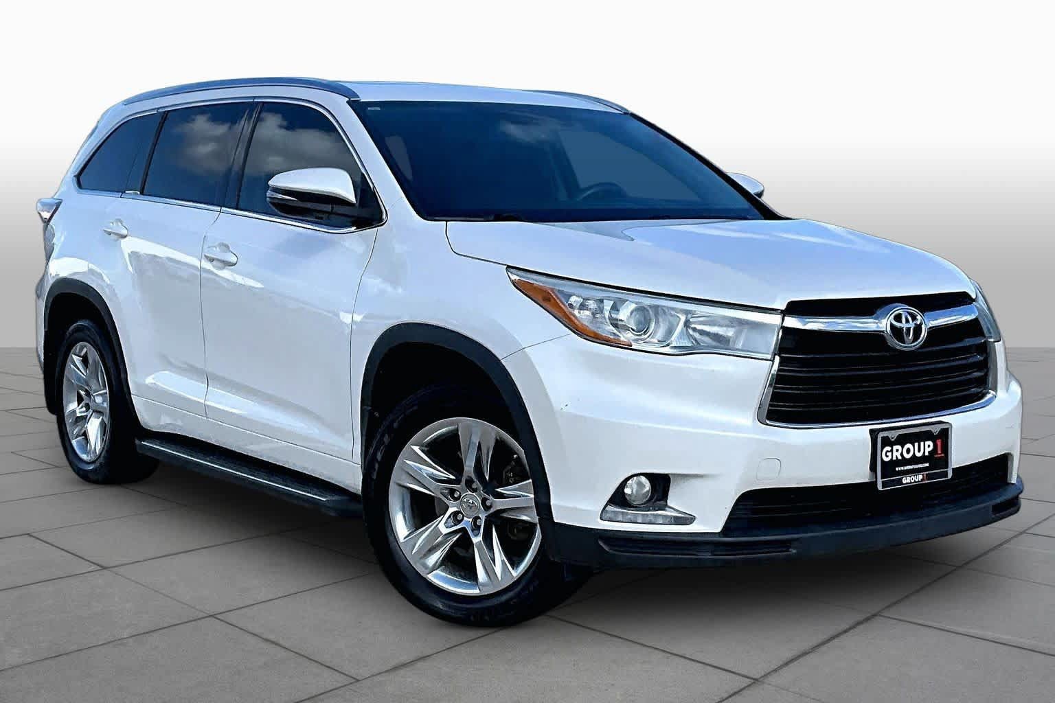 Used 2015 Toyota Highlander Limited FWD image 3