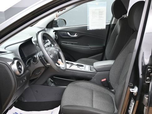 Used 2023 Hyundai Kona SE w/ Cargo Package image 16