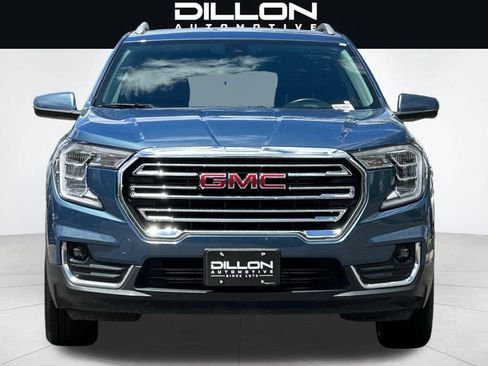 Used 2024 GMC Terrain SLT AWD/4WD image 9