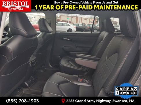 Used 2023 Toyota Highlander XLE image 19