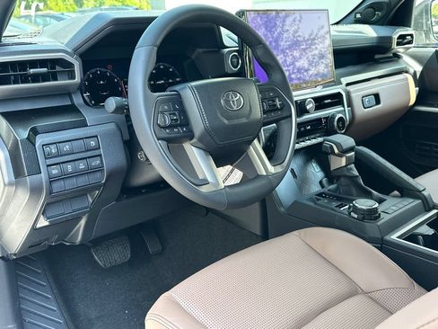 Used 2026 Toyota 4Runner Limited AWD/4WD image 20