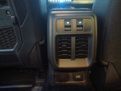 New 2025 Ford Bronco Badlands image 22