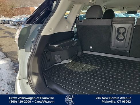 Used 2016 Nissan Rogue SV w/ SV Premium Package image 50