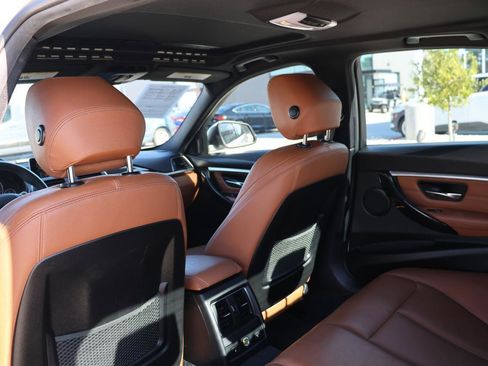 Used 2017 BMW 330i Sedan image 17