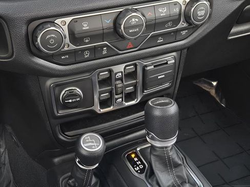 New 2026 Jeep Gladiator Sport image 11