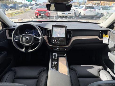 New 2026 Volvo XC60 B5 Ultra w/ Protection Package Premier AWD/4WD image 9