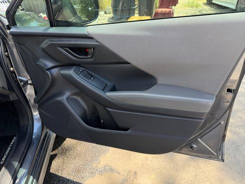 Used 2024 Subaru Crosstrek 2.0i Premium AWD/4WD image 17