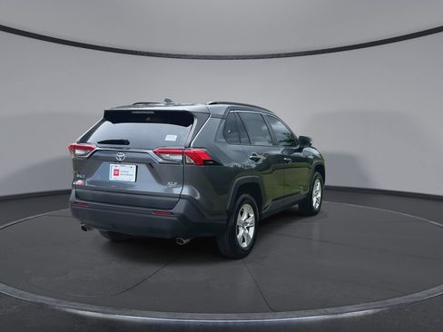 Certified 2021 Toyota RAV4 XLE FWD image 8