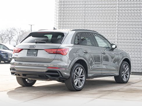 Certified 2025 Audi Q3 2.0T Premium w/ Convenience Package image 4