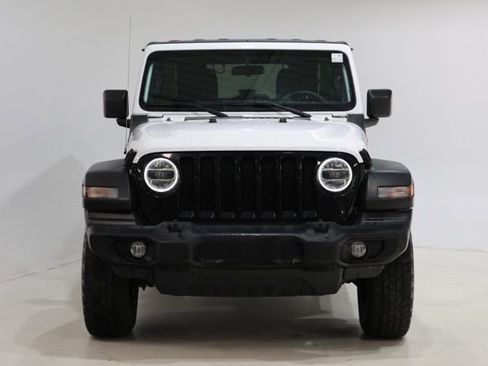 Used 2020 Jeep Wrangler Unlimited Sport image 2