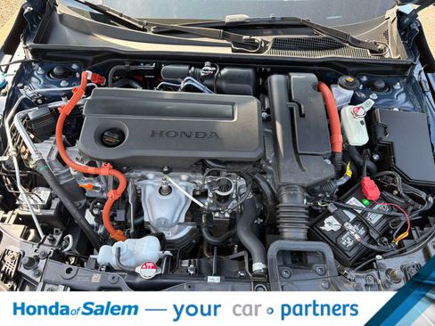 Used 2025 Honda Civic Sport image 9