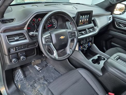 Used 2024 Chevrolet Tahoe LS RWD image 12