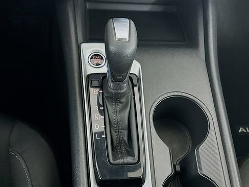 Used 2024 Nissan Altima 2.5 S image 23