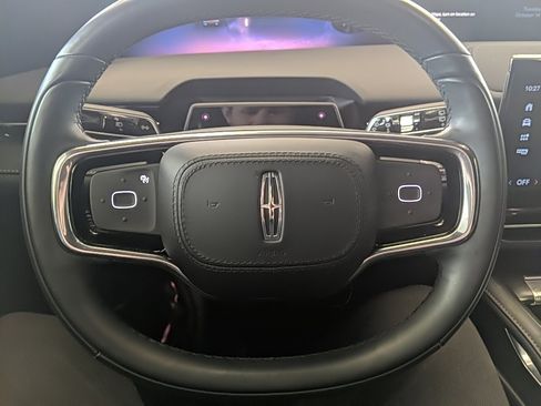 Certified 2024 Lincoln Nautilus Reserve w/ Equipment Group 202A image 15