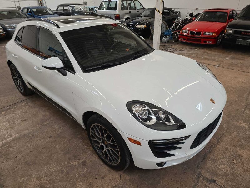 Used 2018 Porsche Macan Sport Edition AWD/4WD image 23
