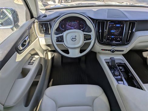 Certified 2023 Volvo XC60 B5 Plus w/ Protection Package Premier image 18