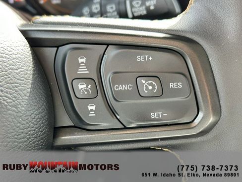 Used 2024 Jeep Wrangler Willys image 13