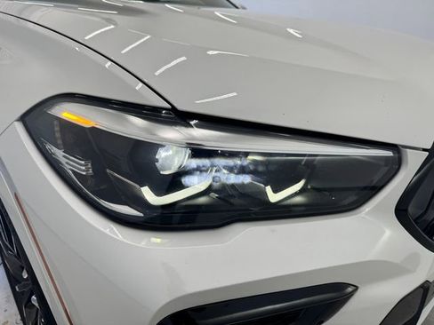 Used 2023 BMW X6 xDrive40i w/ M Sport Package image 31