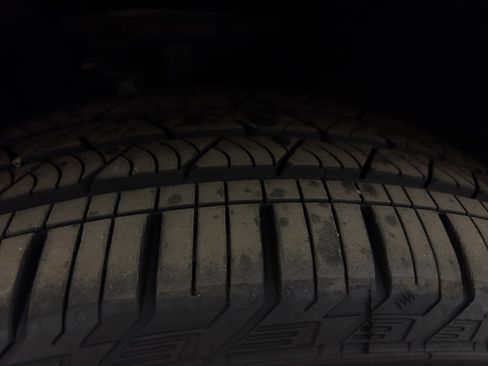 Used 2025 Lincoln Corsair Grand Touring w/ Equipment Group 302A image 10