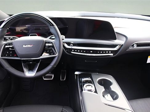 New 2026 Cadillac Lyriq V AWD/4WD image 14
