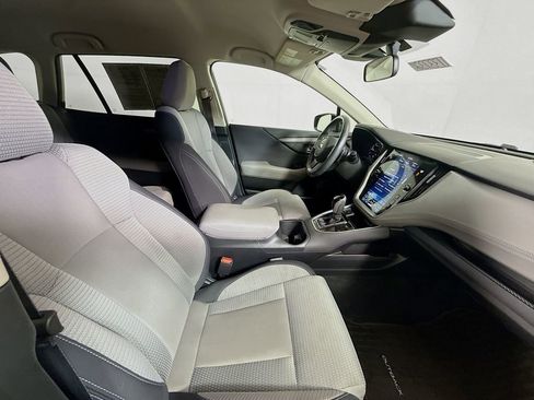 Used 2023 Subaru Outback Premium AWD/4WD image 27