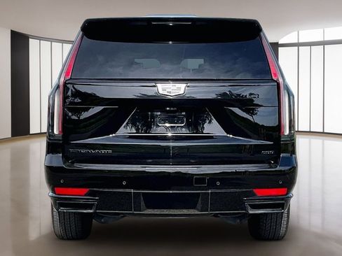 Used 2022 Cadillac Escalade Sport Platinum w/ LPO, ONYX Package AWD/4WD image 4