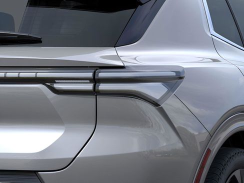 New 2025 Chevrolet Equinox EV LT w/ Convenience Package II AWD/4WD image 11