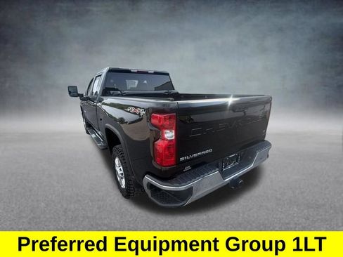 Used 2024 Chevrolet Silverado 2500 LT AWD/4WD image 3