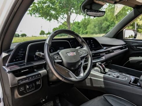 Used 2023 Cadillac Escalade ESV Sport w/ Touring Package AWD/4WD image 2