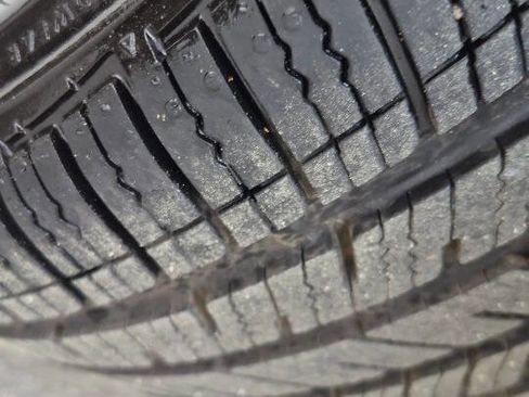 Used 2007 BMW 335i Convertible image 32