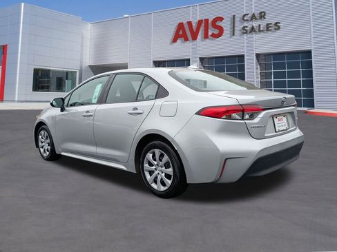 Used 2024 Toyota Corolla LE image 9