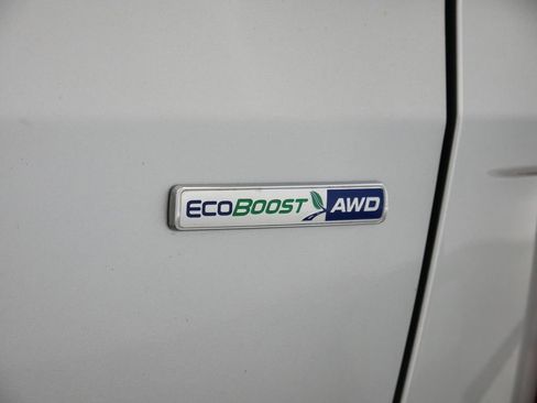 Used 2020 Ford Escape Titanium image 59