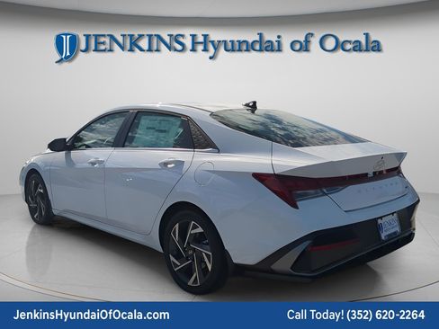 New 2026 Hyundai Elantra Limited FWD image 6